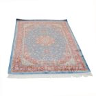 Tapis en soie Negar bleu foncé 80x120 Tapis persan en viscose de soie