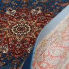 Tapis en soie Negar bleu foncé 80x120 Tapis persan en viscose de soie